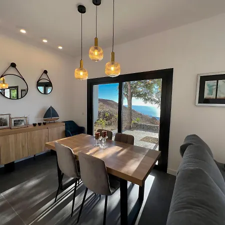 Villa Paraiso With Spectacular Ocean Viev Heated Pool & Jacuzzi Güimar